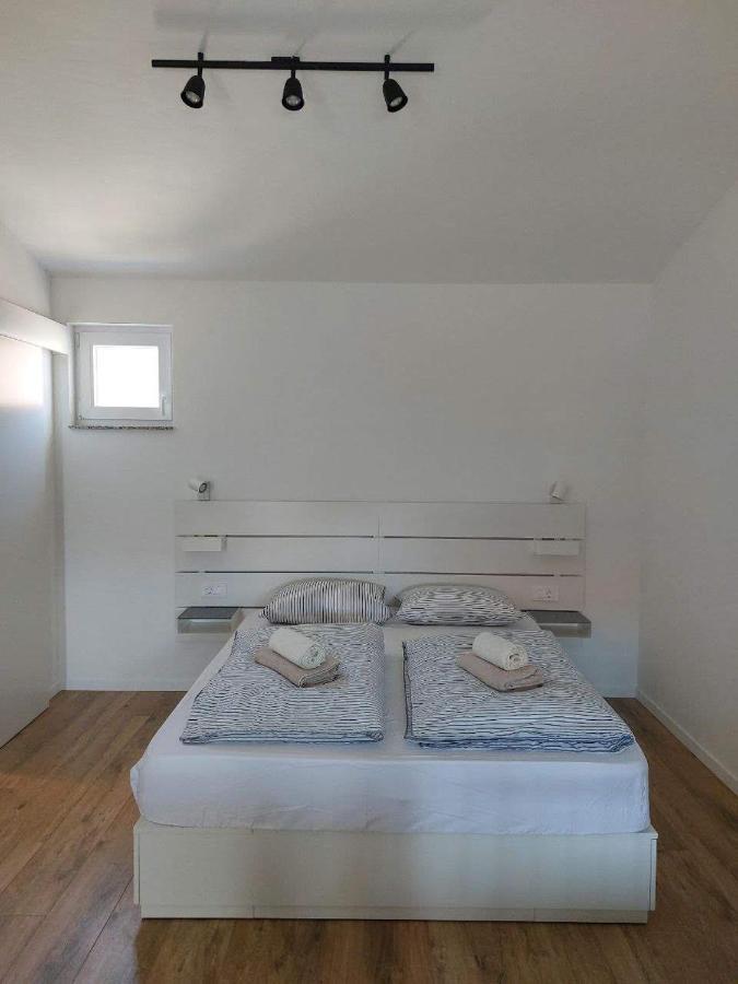 Ferienwohnung Climber Starigrad Paklenica Exterior foto