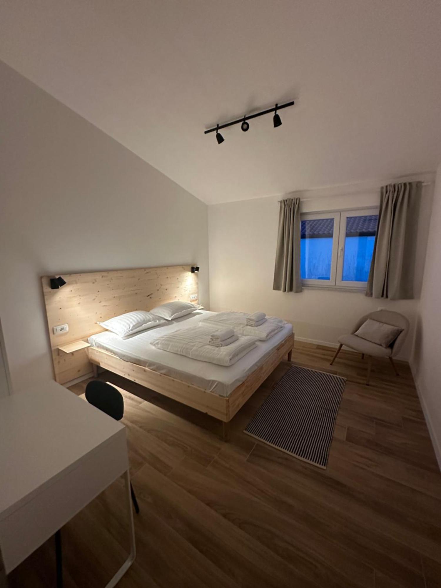 Ferienwohnung Climber Starigrad Paklenica Exterior foto