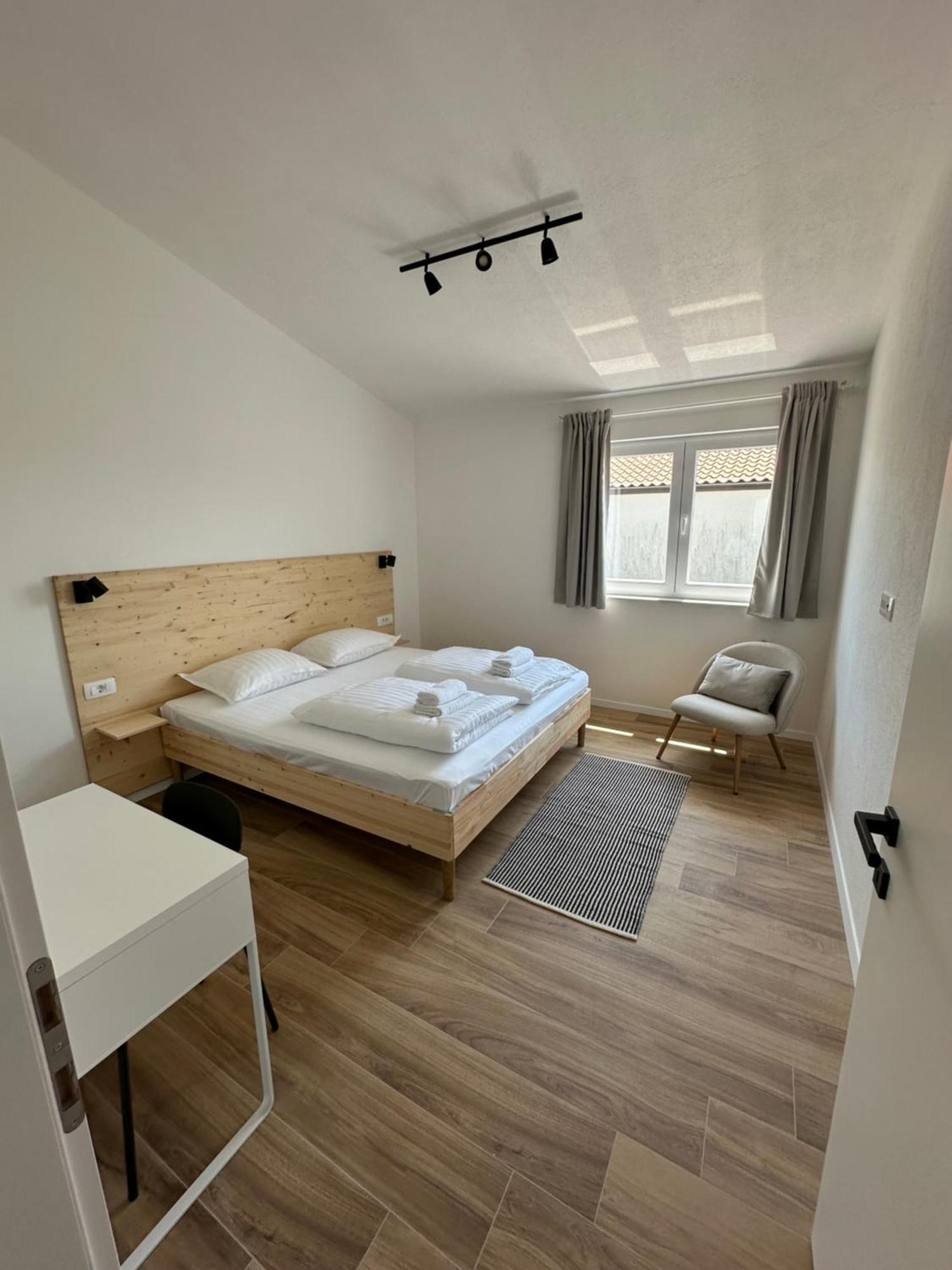 Ferienwohnung Climber Starigrad Paklenica Exterior foto