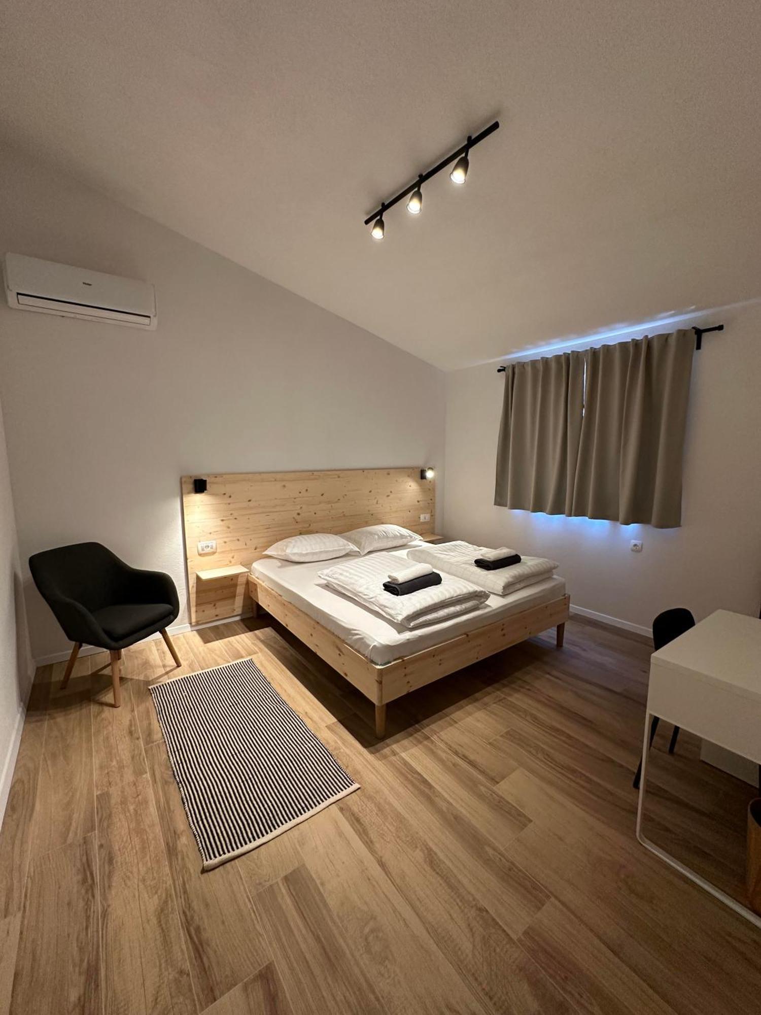 Ferienwohnung Climber Starigrad Paklenica Exterior foto